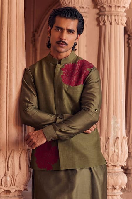 Studio Bagechaa Green Chanderi, Cotton Embroidery Thread Bundi Set Online at Aza Fashions Studio Bagechaa_Green Chanderi, Cotton Embroidery Thread Bundi Set _Online_at_Aza_Fashions