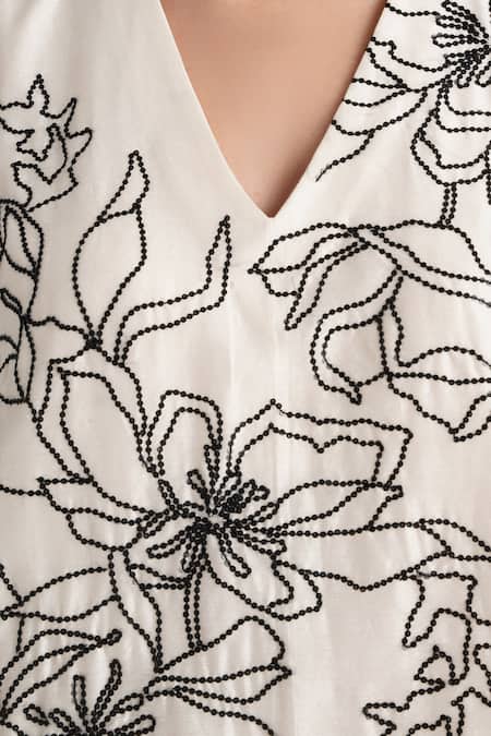 Madder Much White Handloom Cotton, Chanderi Silk, Irwin Floral Sleeveless Top And Pant Set Online at Aza Fashions Madder Much_White Handloom Cotton, Chanderi Silk, Irwin Floral Sleeveless Top And Pant Set _Online_at_Aza_Fashions