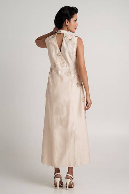 Madder Much Polly Floral Resham Embroidered Kurta Pant Set 