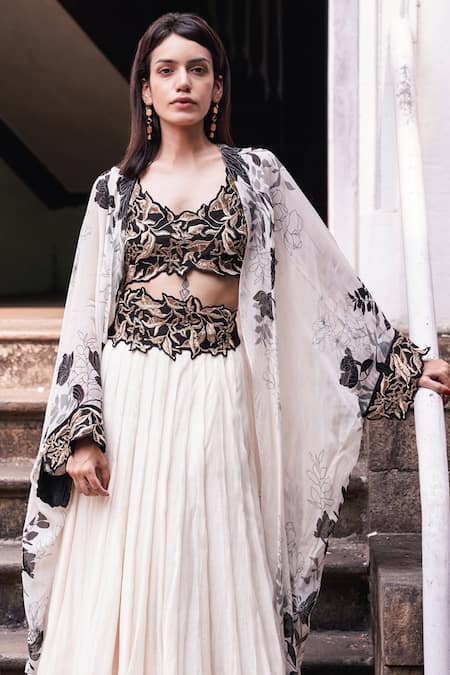 Shop Madder Much White Chanderi Silk Cut Work, Embroidery Ruhee Floral Resham Cutwork Skirt Set at Aza Fashions Shop_Madder Much_White Chanderi Silk Cut Work, Embroidery Ruhee Floral Resham Cutwork Skirt Set _at_Aza_Fashions