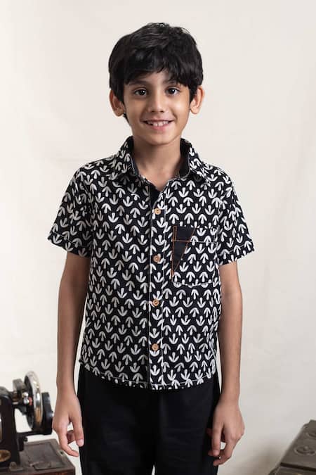 Plumcheeks Black Cotton Embroidery And White Floral Printed Shirt 