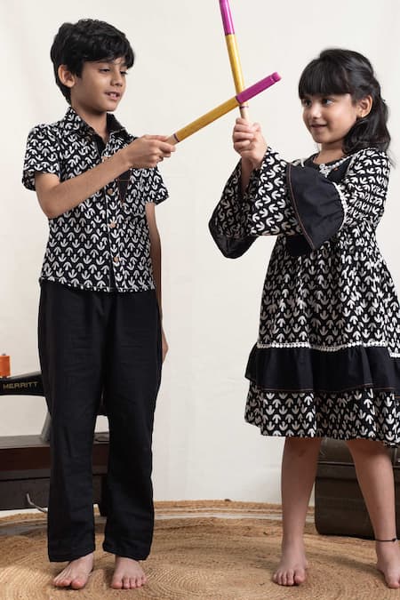 Plumcheeks_Black Cotton Embroidery And White Floral Printed Shirt_Online_at_Aza_Fashions