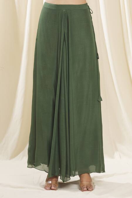 Samyukta Singhania Green Chiffon, Organza Pearls, Sequins V-neck, Open Embroidered Jacket Skirt Set Online at Aza Fashions Samyukta Singhania_Green Chiffon, Organza Pearls, Sequins V-neck, Open Embroidered Jacket Skirt Set_Online_at_Aza_Fashions