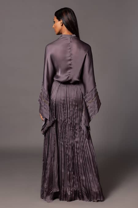 A Humming Way Shikhar Baugh Threadwork Kimono With Skirt 