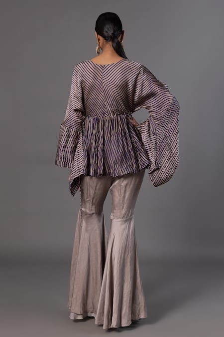 A Humming Way Stripe Pattern Kimono With Gharara 