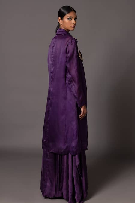 A Humming Way Metallic Threadwork Jacket With Gown 