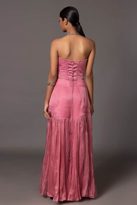 A Humming Way Kaner Metallic Thread Embroidered Skirt With Corset 