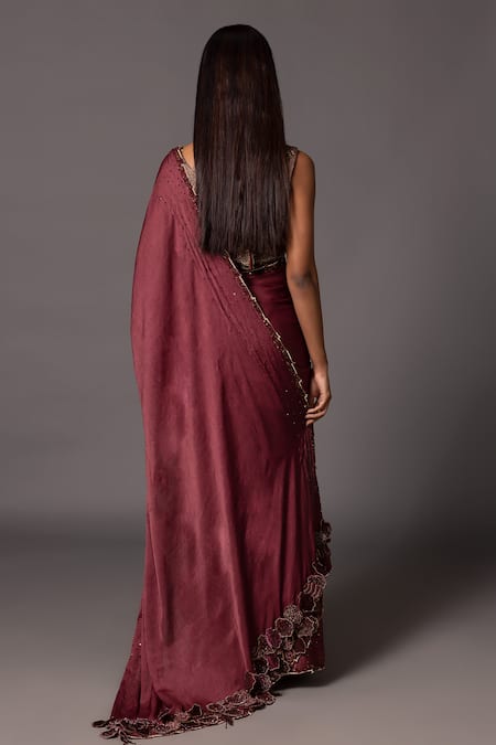 A Humming Way Namib Bead Applique Saree With Threadwork Blouse 