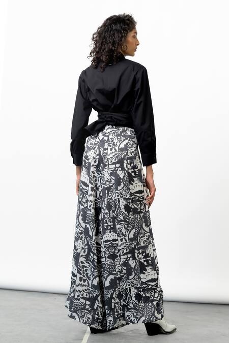 Shop_OFRIDA_Black Cotton Collared Solid Wrap Shirt _at_Aza_Fashions