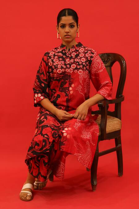 Saksham & Neharicka Red Chanderi Embroidery Bandeau Benazir Floral Hand Painted Kurta And Pant Set Online at Aza Fashions Saksham & Neharicka_Red Chanderi Embroidery Bandeau Benazir Floral Hand Painted Kurta And Pant Set _Online_at_Aza_Fashions