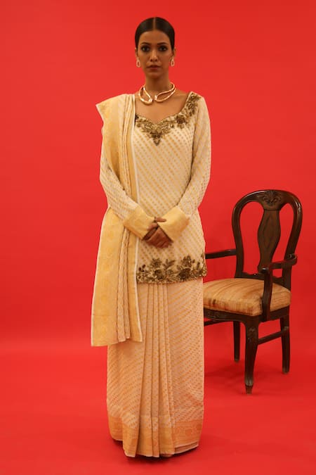 Long kurta with on sale saree