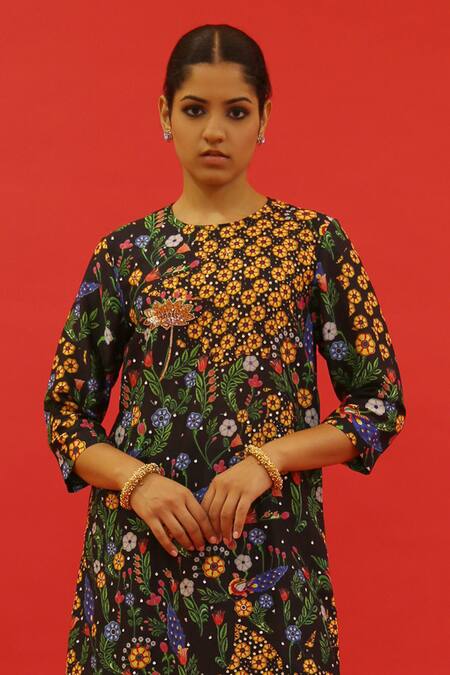 Saksham & Neharicka Black Chanderi Embroidery Round Neck Shoumi Hand Painted Kurta Online at Aza Fashions Saksham & Neharicka_Black Chanderi Embroidery Round Neck Shoumi Hand Painted Kurta _Online_at_Aza_Fashions