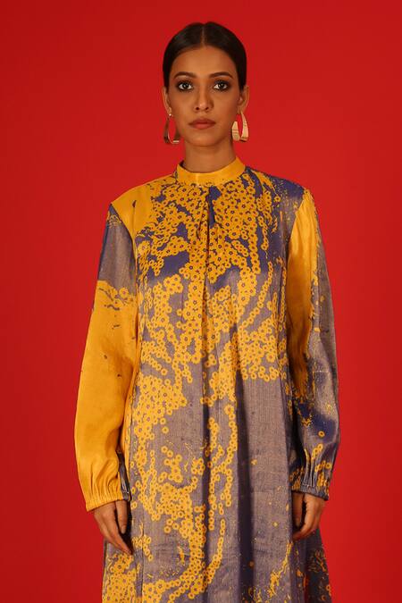 Saksham & Neharicka Yellow Tissue Embroidery Round Neck Ebru Floral Print Kurta Online at Aza Fashions Saksham & Neharicka_Yellow Tissue Embroidery Round Neck Ebru Floral Print Kurta_Online_at_Aza_Fashions