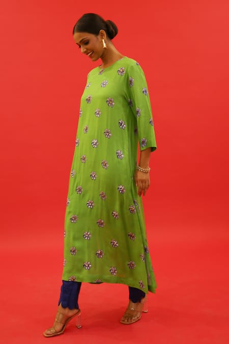 Buy_Saksham & Neharicka_Green Chanderi Embroidery Round Neck Floral Butti Print Kurta _Online_at_Aza_Fashions