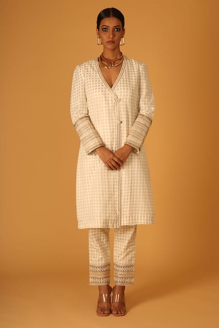 SAKSHAM & NEHARICKA Sara Hand Embroidered Kurta With Pant 