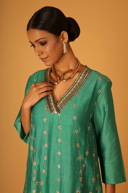 Saksham & Neharicka Green Chanderi, Chiffon Beads, Sequins, Embroidery Heena Hand Kurta Pant Set Online at Aza Fashions Saksham & Neharicka_Green Chanderi, Chiffon Beads, Sequins, Embroidery Heena Hand Kurta Pant Set _Online_at_Aza_Fashions