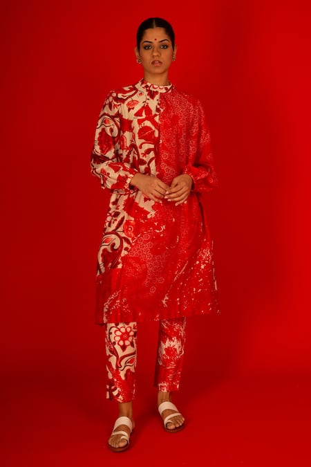 SAKSHAM & NEHARICKA Red Chanderi Hand Painted Floral Round Collar Durga Kurta With Pant 