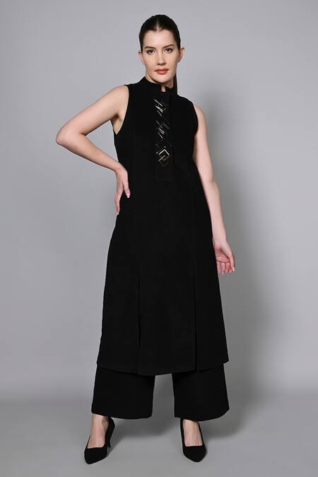 House Of Manaa_Black Corduroy Metallic Thread Frame Placket Embellished Kurta With Palazzo_Online_at_Aza_Fashions