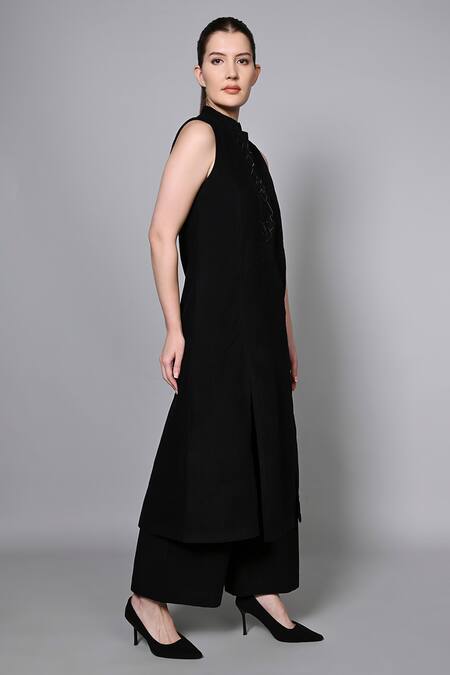 Shop_House Of Manaa_Black Corduroy Metallic Thread Frame Placket Embellished Kurta With Palazzo_Online_at_Aza_Fashions