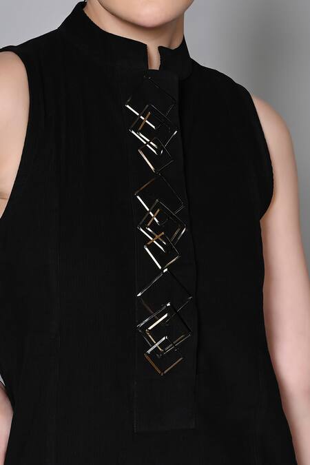 House Of Manaa_Black Corduroy Metallic Thread Frame Placket Embellished Kurta With Palazzo_at_Aza_Fashions