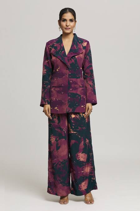 Label Shristi Chetani Multi Color Crepe Milan Abstract Print Blazer With Pant Online at Aza Fashions Label Shristi Chetani_Multi Color Crepe Milan Abstract Print Blazer With Pant_Online_at_Aza_Fashions