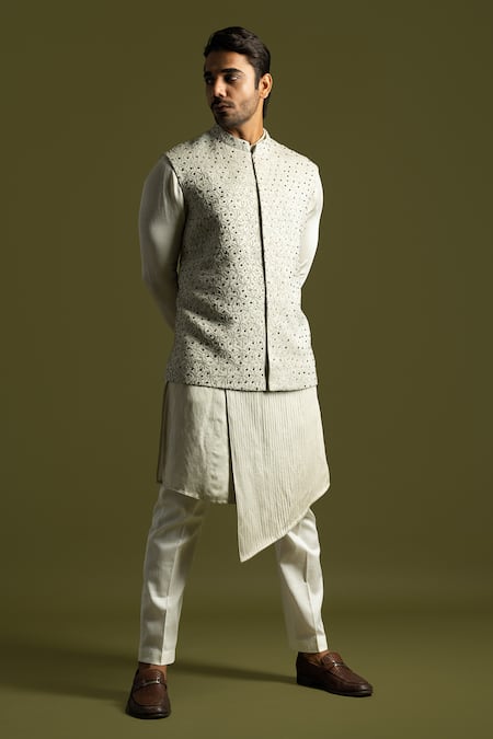 Paarsh Embroidered Bundi Jacket & Kurta Set 