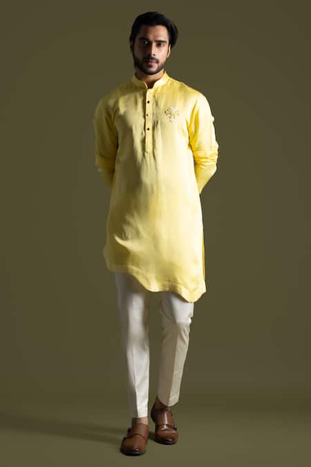 PAARSH Threadwork Scalloped Hem Kurta With Pant Pyjama 