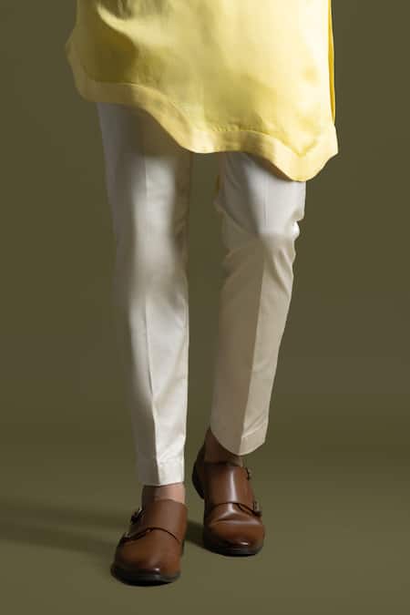 PAARSH_Yellow Linen, Satin, Cotton Threadwork Scalloped Hem Kurta With Pant Pyjama _Online_at_Aza_Fashions