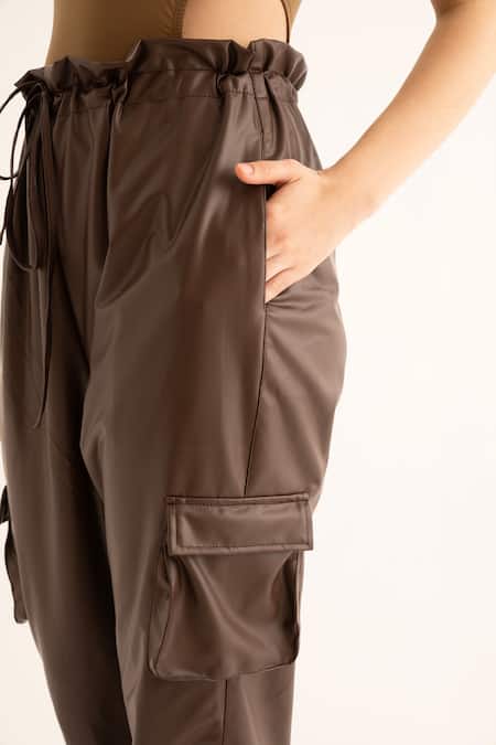 Men Patched Detail Flap Pocket Cargo Trousers | Cargo Pants Outfit Men | Cargo  pants outfit men, Pants outfit men, Beige pants men