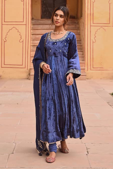 Karaj Jaipur Blue Velvet, Chanderi, Organza Pearls, Sequins, Floret Aari Anarkali Set Online at Aza Fashions Karaj Jaipur_Blue Velvet, Chanderi, Organza Pearls, Sequins, Floret Aari Anarkali Set _Online_at_Aza_Fashions