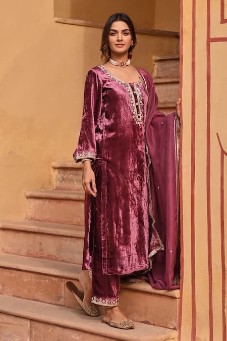 Buy Karaj Jaipur Wine Velvet, Organza Embroidery Round Neck Clover Fleur Kurta Pant Set Online at Aza Fashions Buy_Karaj Jaipur_Wine Velvet, Organza Embroidery Round Neck Clover Fleur Kurta Pant Set _Online_at_Aza_Fashions