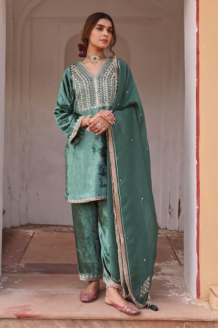 Buy Karaj Jaipur Green Velvet, Organza Sequins, Gardenia Yoke Embroidered Short Kurta Pant Set Online at Aza Fashions Buy_Karaj Jaipur_Green Velvet, Organza Sequins, Gardenia Yoke Embroidered Short Kurta Pant Set _Online_at_Aza_Fashions