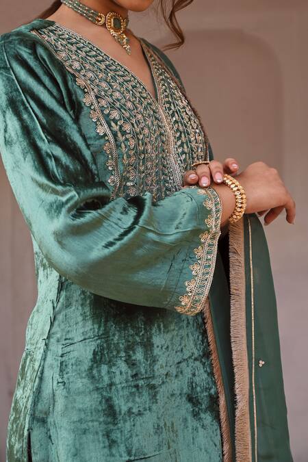 Karaj Jaipur Green Velvet, Organza Sequins, Gardenia Yoke Embroidered Short Kurta Pant Set at Aza Fashions Karaj Jaipur_Green Velvet, Organza Sequins, Gardenia Yoke Embroidered Short Kurta Pant Set _at_Aza_Fashions
