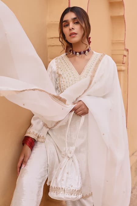 Karaj Jaipur White Velvet, Organza Lily Gardenia Yoke Embroidered Short Kurta Pant Set at Aza Fashions Karaj Jaipur_White Velvet, Organza Lily Gardenia Yoke Embroidered Short Kurta Pant Set _at_Aza_Fashions