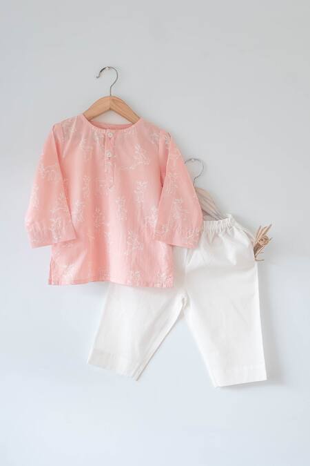 Love The World Today_Pink Cotton Embroidery Reindeer Print Kurta With Pyjama_Online_at_Aza_Fashions