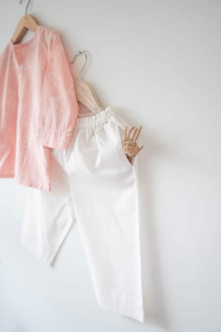 Buy_Love The World Today_Pink Cotton Embroidery Reindeer Print Kurta With Pyjama