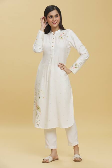 Buy_Tina Eapen Collective_White Cotton Silk Printed Floral Mandarin Collar Kurta And Pant Set_Online_at_Aza_Fashions