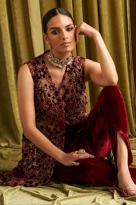 Shop Qala Clothing Red Velvet Embroidery V-neck Reeva Floral Kurta With Dhoti Pant at Aza Fashions Shop_Qala Clothing_Red Velvet Embroidery V-neck Reeva Floral Kurta With Dhoti Pant _at_Aza_Fashions