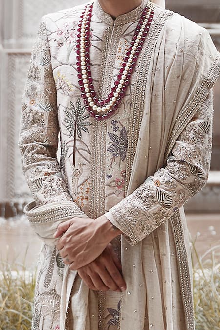 Shop Matsya Cream Zari Udaibagh Embroidered Stole at Aza Fashions Shop_Matsya_Cream Zari Udaibagh Embroidered Stole _at_Aza_Fashions