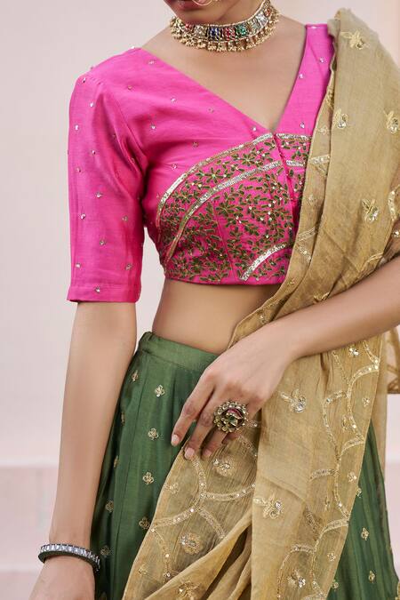 Naaz By Noor Green Chanderi, Tissue Sequins, Embroidery V-neck Lehenga Set at Aza Fashions Naaz By Noor_Green Chanderi, Tissue Sequins, Embroidery V-neck Lehenga Set _at_Aza_Fashions
