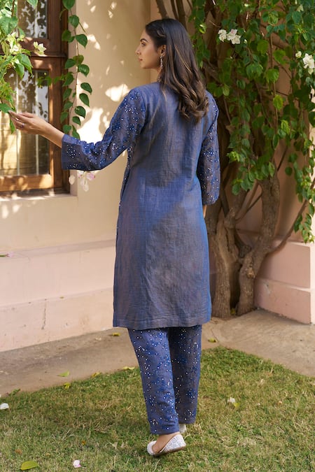 Shop Naaz By Noor Blue Chanderi Sequins, Embroidery Square Neck Floral Kurta And Pant Set at Aza Fashions Shop_Naaz By Noor_Blue Chanderi Sequins, Embroidery Square Neck Floral Kurta And Pant Set _at_Aza_Fashions