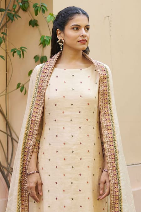 Naaz By Noor Bloom Pattern Kurta Pant Set 