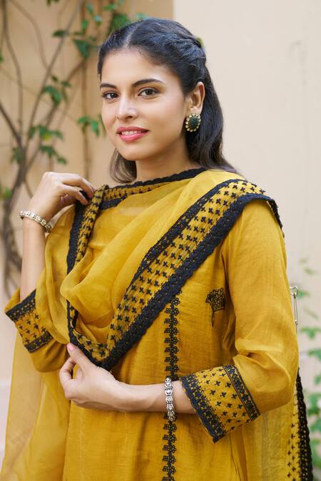 Naaz By Noor Yellow Chanderi, Organza Embroidery Round Neck Flower Kurta Sharara Set Online at Aza Fashions Naaz By Noor_Yellow Chanderi, Organza Embroidery Round Neck Flower Kurta Sharara Set _Online_at_Aza_Fashions