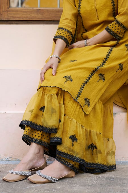 Buy Naaz By Noor Yellow Chanderi, Organza Embroidery Round Neck Flower Kurta Sharara Set Online at Aza Fashions Buy_Naaz By Noor_Yellow Chanderi, Organza Embroidery Round Neck Flower Kurta Sharara Set _Online_at_Aza_Fashions