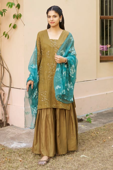 Naaz By Noor Green Chanderi, Organza Sequins, Embroidery Floral Pattern Kurta Sharara Set at Aza Fashions Naaz By Noor_Green Chanderi, Organza Sequins, Embroidery Floral Pattern Kurta Sharara Set _at_Aza_Fashions