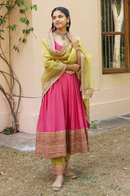 Naaz By Noor Pink Chanderi, Organza Sequins, Embroidery Round Neck Border Anarkali Set Online at Aza Fashions Naaz By Noor_Pink Chanderi, Organza Sequins, Embroidery Round Neck Border Anarkali Set _Online_at_Aza_Fashions