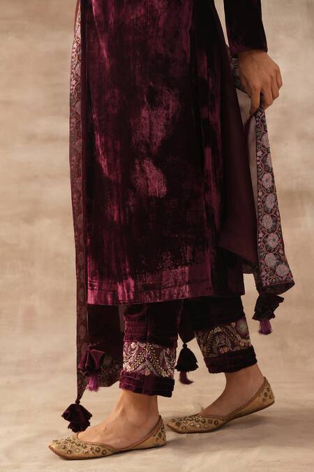 Varun Chhabra Wine Kurta And Pant Velvet Embroidery Resham Round Dori Set Online at Aza Fashions Varun Chhabra_Wine Kurta And Pant Velvet Embroidery Resham Round Dori Set_Online_at_Aza_Fashions