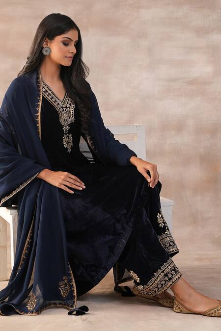Buy_Varun Chhabra_Blue Velvet, Organza, Cotton Mirrors, Embroidery V-neck Neckline Anarkali Set_Online_at_Aza_Fashions