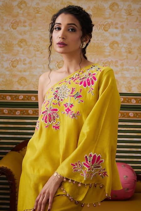 Soup By Sougat Paul Yellow Chanderi Silk Sequins, Beads, Mehr Floral Print Tunic Pant Set at Aza Fashions Soup By Sougat Paul_Yellow Chanderi Silk Sequins, Beads, Mehr Floral Print Tunic Pant Set _at_Aza_Fashions