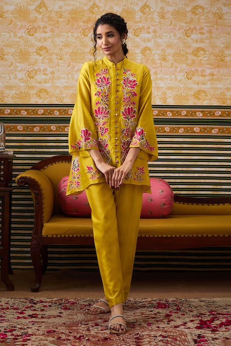 Soup by Sougat Paul Padma Bloom Applique Embellished Front Open Top Pant Set 